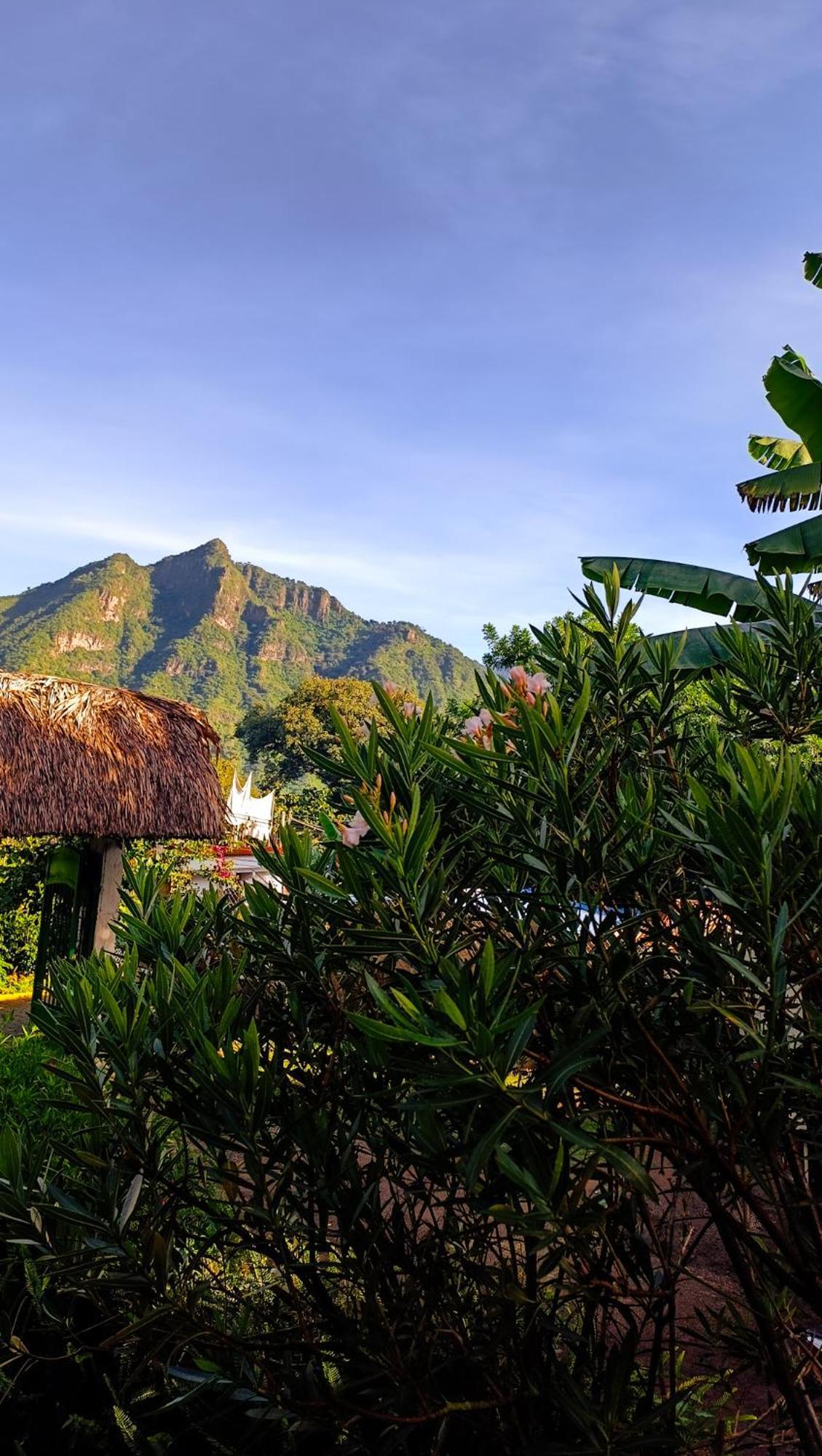 Eco-Hotel Mayachik San Juan La Laguna Bagian luar foto