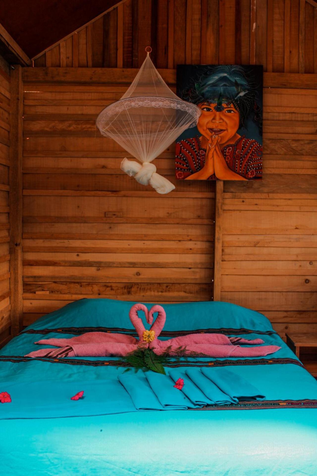 Eco-Hotel Mayachik San Juan La Laguna Bagian luar foto