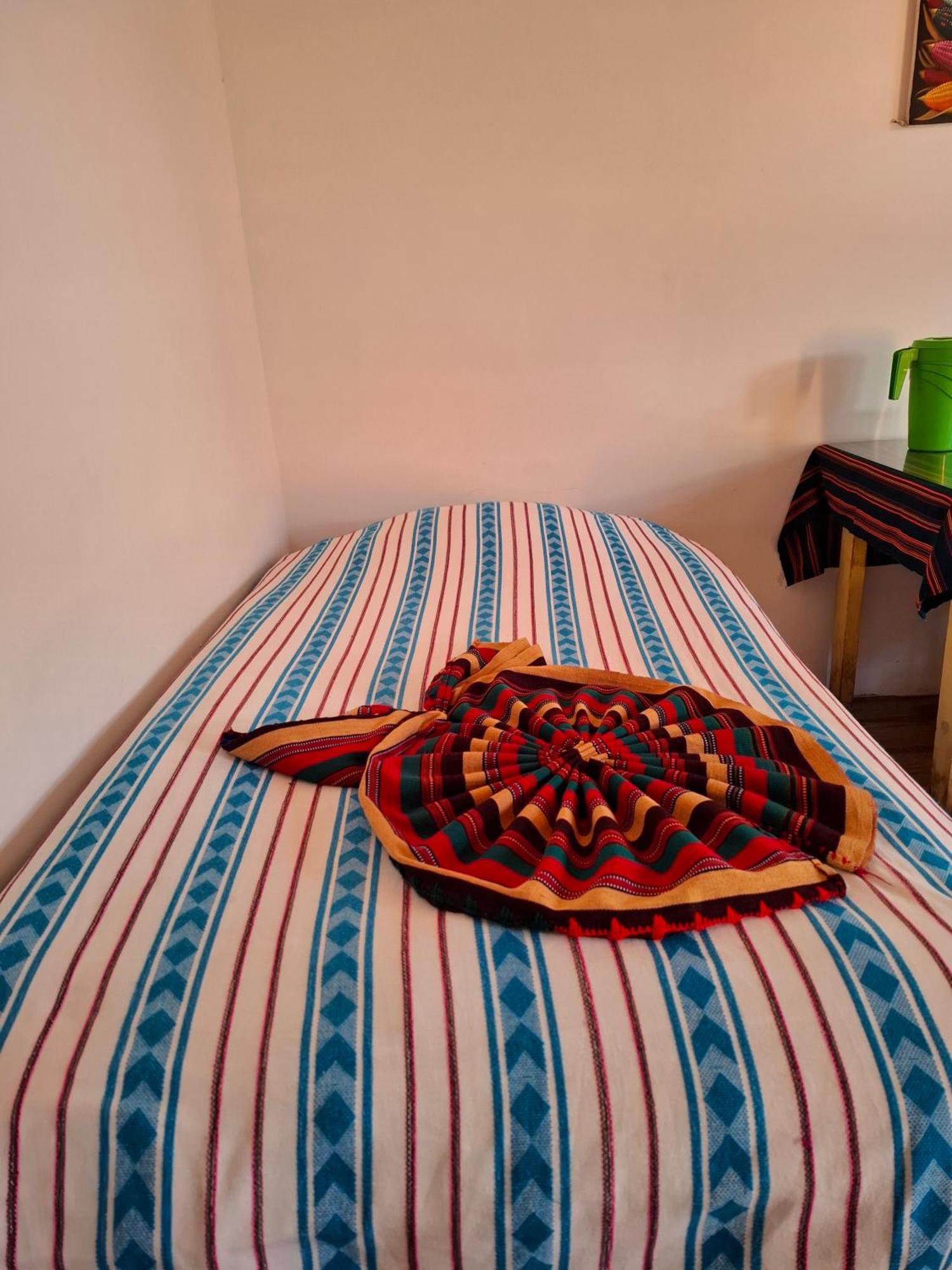 Eco-Hotel Mayachik San Juan La Laguna Bagian luar foto