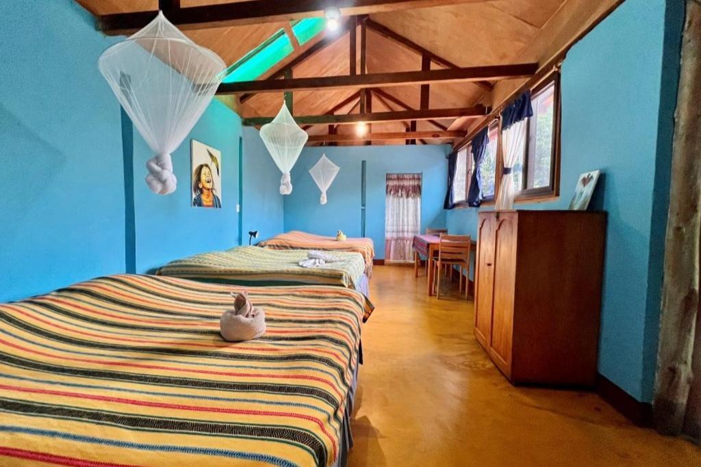 Eco-Hotel Mayachik San Juan La Laguna Bagian luar foto